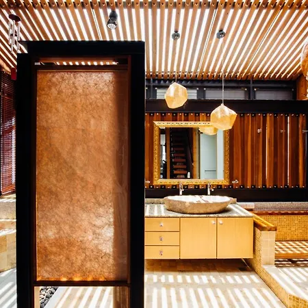Mudanhouse Hotel